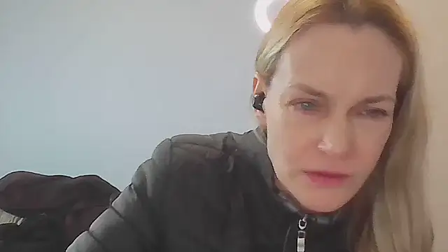 Annylove1 online show from 2, 6, 2026