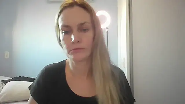Snapshot of Annylove1 chatting on 2, 7, 2026 Annylove1 online show from 2, 7, 2026