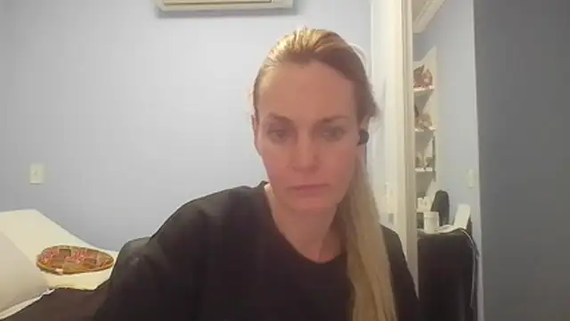 Snapshot of Annylove1 chatting on 19, 7, 2026 Annylove1 online show from 19, 7, 2026