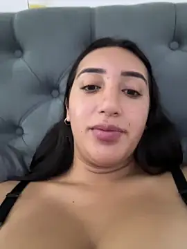 Snapshot of Hannahoff chatting on 14, 2, 2025 Hannahoff online show from 14, 2, 2025