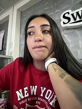 Snapshot of Hannahoff chatting on 18, 2, 2025 Hannahoff online show from 18, 2, 2025