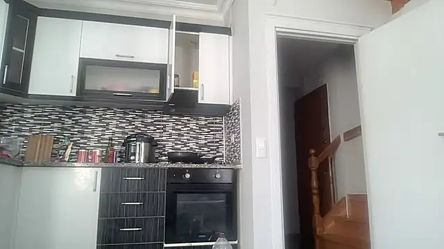 ALPHANDRE online show from 6, 3, 2025