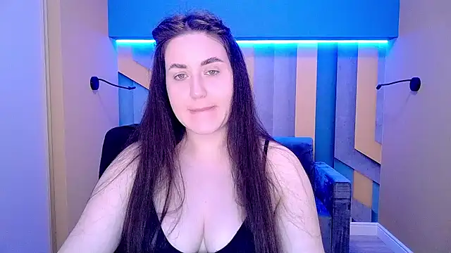 Roxie Bradley online show from 15, 2, 2025