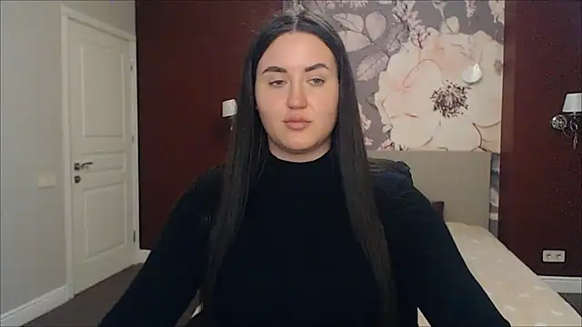 Roxie Bradley online show from 20, 2, 2025