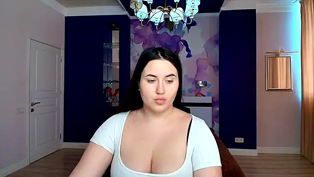 Roxie Bradley online show from 4, 3, 2025