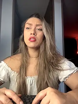 Im sophiie online show from 1, 3, 2026