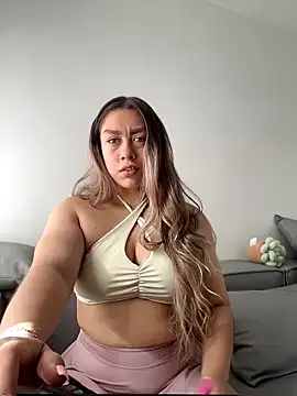 Snapshot of Im_sophiie chatting on 19, 6, 2026 Im sophiie online show from 19, 6, 2026