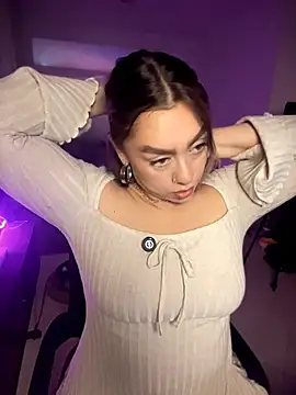Snapshot of Im_sophiie chatting on 17, 7, 2026 Im sophiie online show from 17, 7, 2026