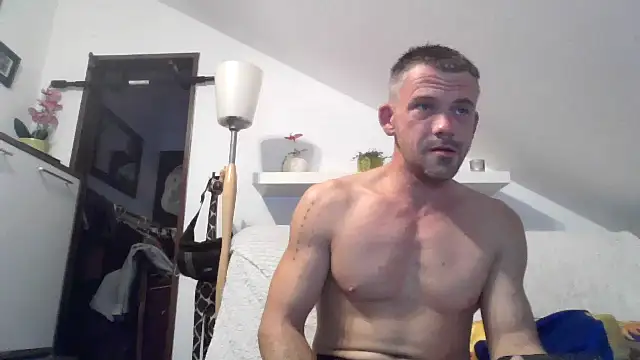 Cambitchboy online show from 18, 9, 2025