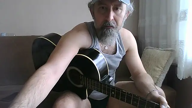 Snapshot of BuckWessle chatting on 26, 5, 2026 BuckWessle online show from 26, 5, 2026
