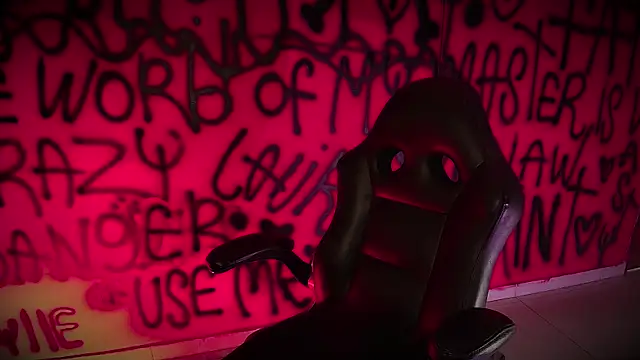 Snapshot of Laura_takint chatting on 11, 2, 2025 Laura takint online show from 11, 2, 2025