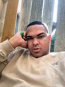 Snapshot of marhi32 chatting on 11, 9, 2025 marhi32 online show from 11, 9, 2025