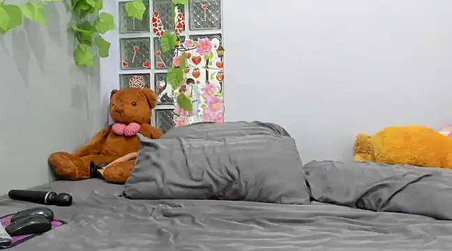 Snapshot of loveley_jenny chatting on 3, 2, 2025 loveley jenny online show from 3, 2, 2025