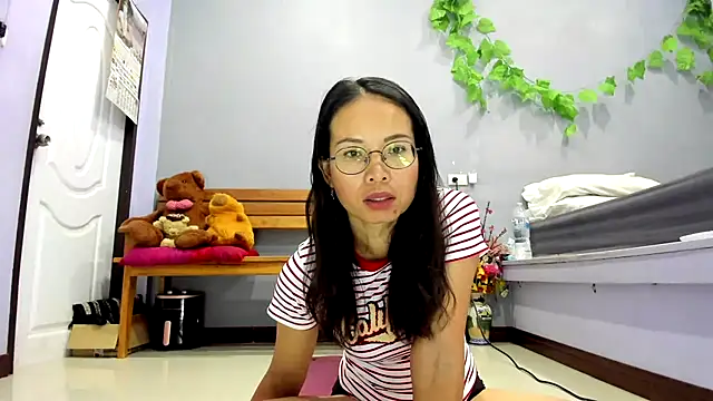 Snapshot of loveley_jenny chatting on 21, 9, 2025 loveley jenny online show from 21, 9, 2025