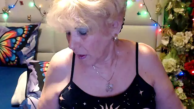 Snapshot of HappyWomanOn chatting on 28, 6, 2026 HappyWomanOn online show from 28, 6, 2026