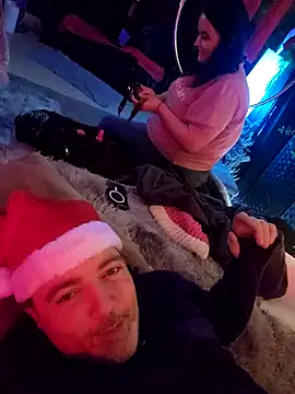 Hotredheadandtoungelasher online show from 12, 12, 2024