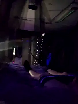 Hotredheadandtoungelasher online show from 29, 1, 2025