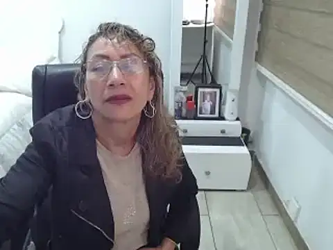 jesy hot online show from 16, 2, 2025