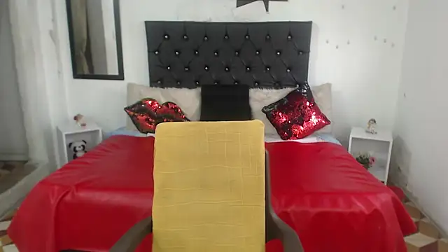 Snapshot of Sweetbigcatt chatting on 25, 2, 2025 Sweetbigcatt online show from 25, 2, 2025