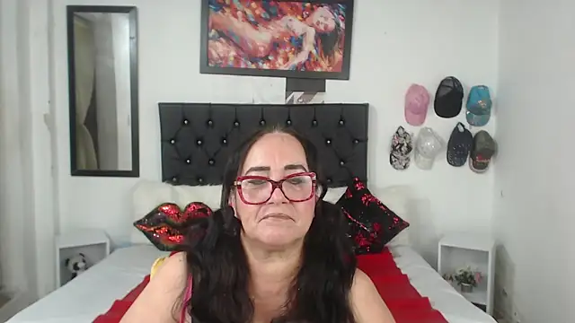 Snapshot of Sweetbigcatt chatting on 15, 3, 2025 Sweetbigcatt online show from 15, 3, 2025