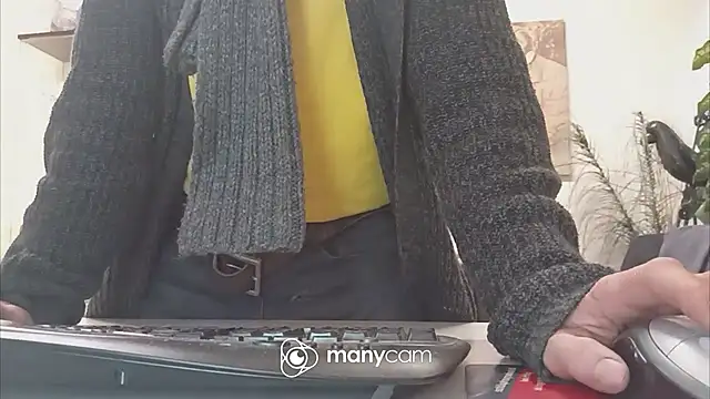 Snapshot of der_dino30 chatting on 25, 12, 2024 der dino30 online show from 25, 12, 2024