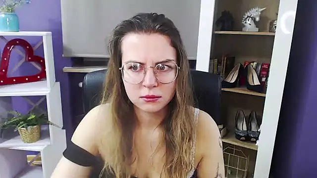 Snapshot of Zoey_Erotic chatting on 13, 2, 2025 Zoey Erotic online show from 13, 2, 2025