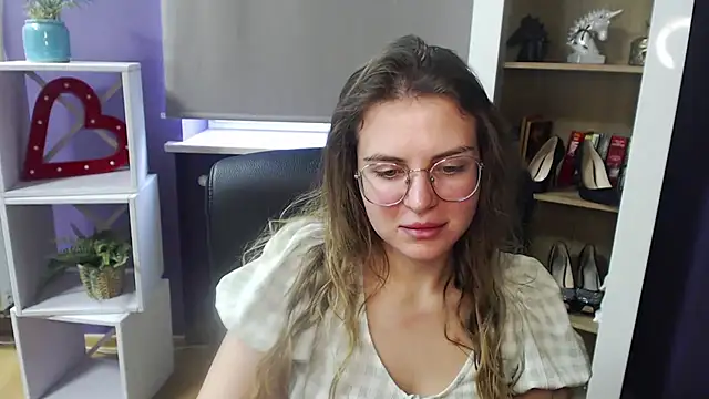 Snapshot of Zoey_Erotic chatting on 18, 2, 2025 Zoey Erotic online show from 18, 2, 2025