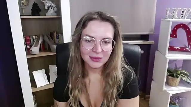 Zoey Erotic online show from 13, 10, 2025