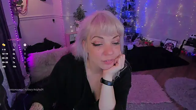 AliceW0lf online show from 13, 10, 2025