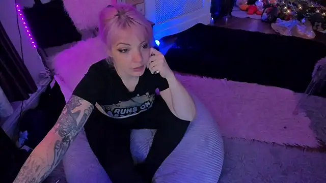 AliceW0lf online show from 16, 12, 2025