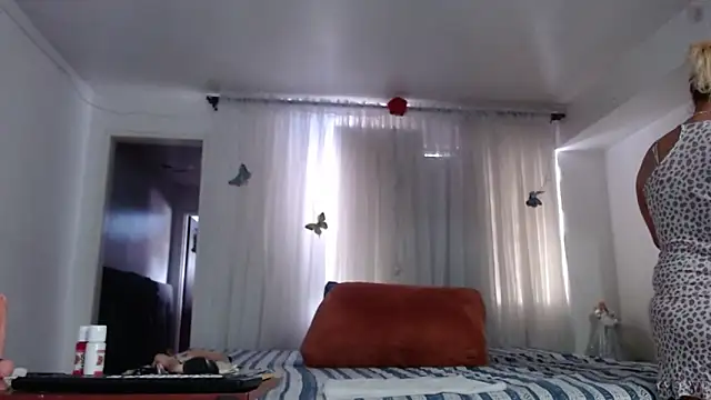 linapalacios online show from 17, 1, 2026