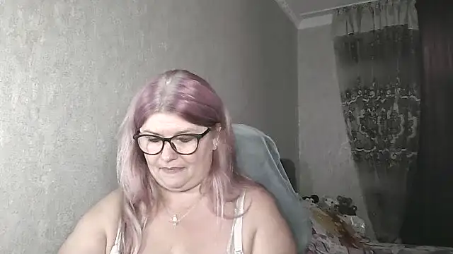 Snapshot of Diana_49 chatting on 13, 7, 2026 Diana 49 online show from 13, 7, 2026