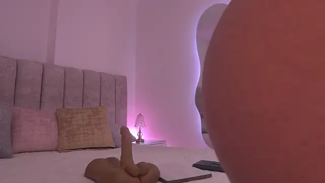 Snapshot of violeta_aroca chatting on 29, 11, 2025 violeta aroca online show from 29, 11, 2025