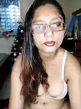 Snapshot of Sivanija_21 chatting on 31, 12, 2024 Sivanija 21 online show from 31, 12, 2024