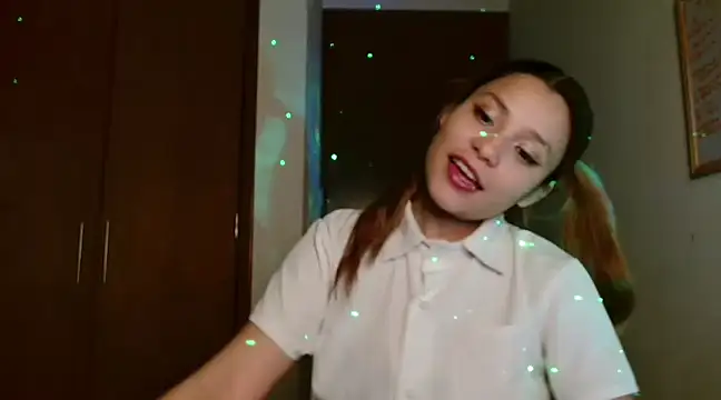 Snapshot of 3littleschoolteens chatting on 5, 2, 2025 3littleschoolteens online show from 5, 2, 2025