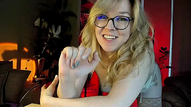 Snapshot of 5_in_one chatting on 5, 12, 2024 5 in one online show from 5, 12, 2024