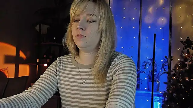 Snapshot of 5_in_one chatting on 7, 1, 2025 5 in one online show from 7, 1, 2025