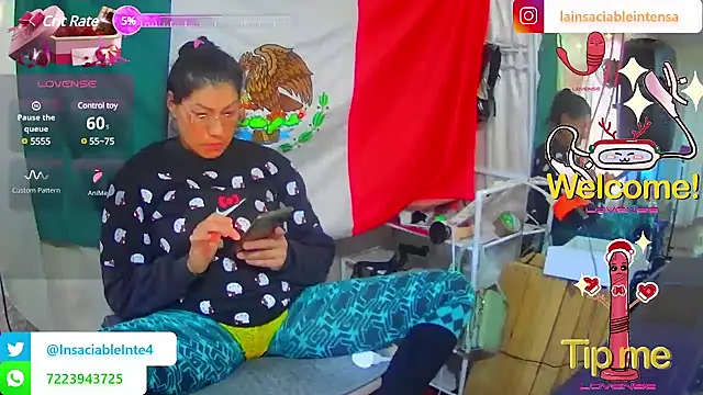 LaInsaciableIntensa online show from 8, 3, 2025