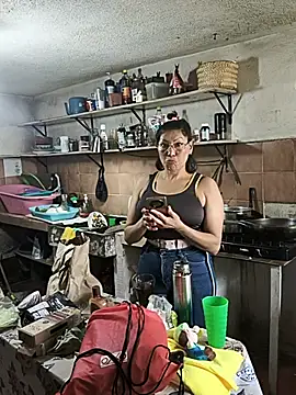 LaInsaciableIntensa online show from 3, 6, 2026