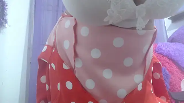 Snapshot of heyline_milf chatting on 4, 11, 2025 heyline milf online show from 4, 11, 2025