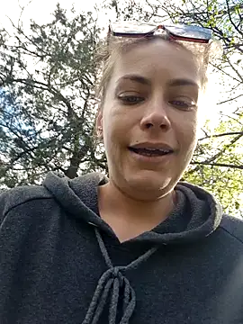 Keli Jessi online show from 19, 4, 2026