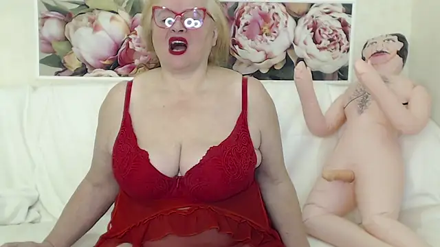 FlaviaSquirts online show from 1, 2, 2026