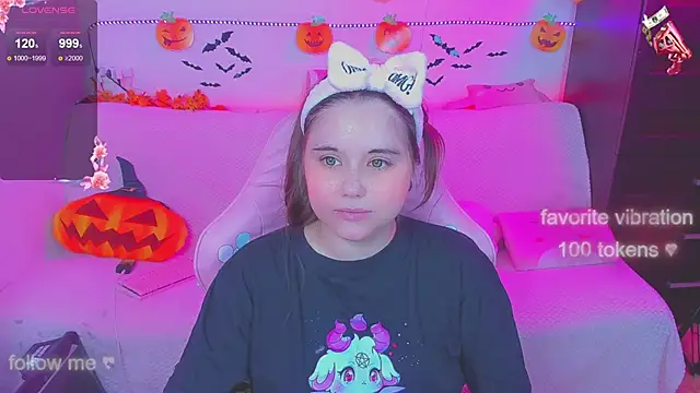 Lolisuccub online show from 16, 10, 2025