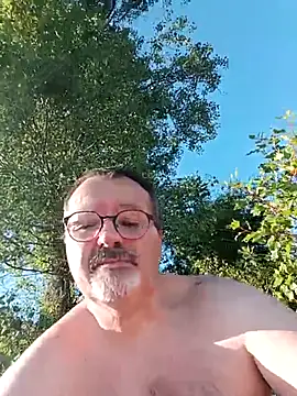 Snapshot of mike9473 chatting on 24, 5, 2026 mike9473 online show from 24, 5, 2026