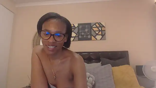 Creamyass22 online show from 25, 2, 2025