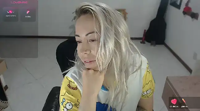 charlottezoe15 online show from 13, 12, 2024