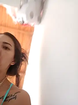 LunaZambrano online show from 17, 11, 2025