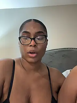 CandyLuxxxx online show from 22, 3, 2025