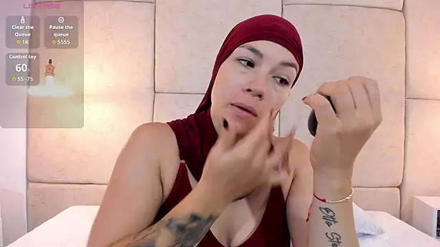 aisha vs online show from 14, 3, 2026