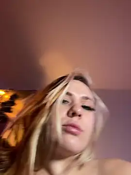 Snapshot of AnjaAmelia chatting on 9, 12, 2024 AnjaAmelia online show from 9, 12, 2024